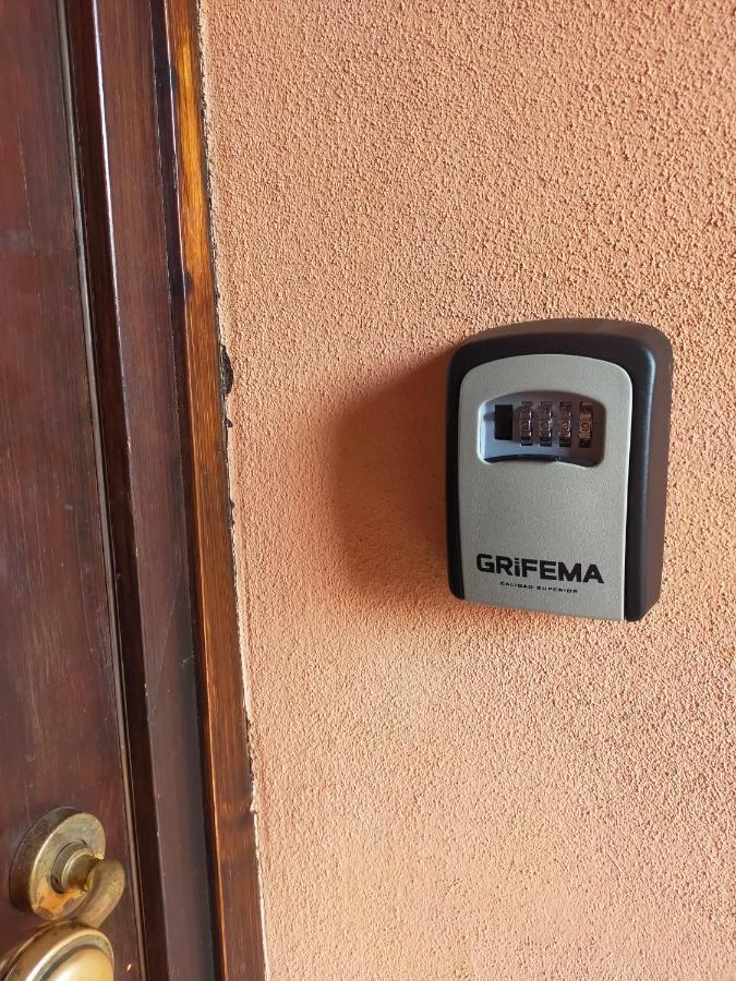 Cute Little Flat With View, 20 Mins To Bgy Airport Apartment Pradalunga Екстериор снимка
