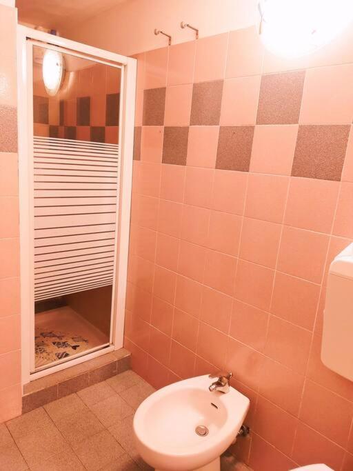 Cute Little Flat With View, 20 Mins To Bgy Airport Apartment Pradalunga Екстериор снимка