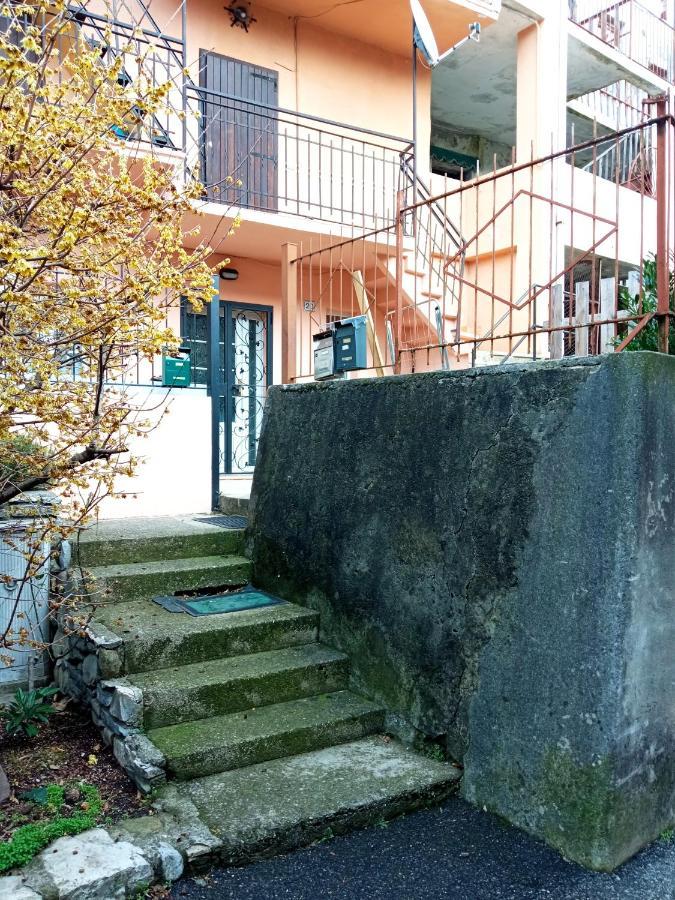 Cute Little Flat With View, 20 Mins To Bgy Airport Apartment Pradalunga Екстериор снимка