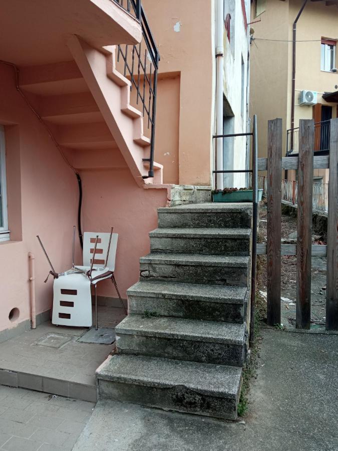 Cute Little Flat With View, 20 Mins To Bgy Airport Apartment Pradalunga Екстериор снимка