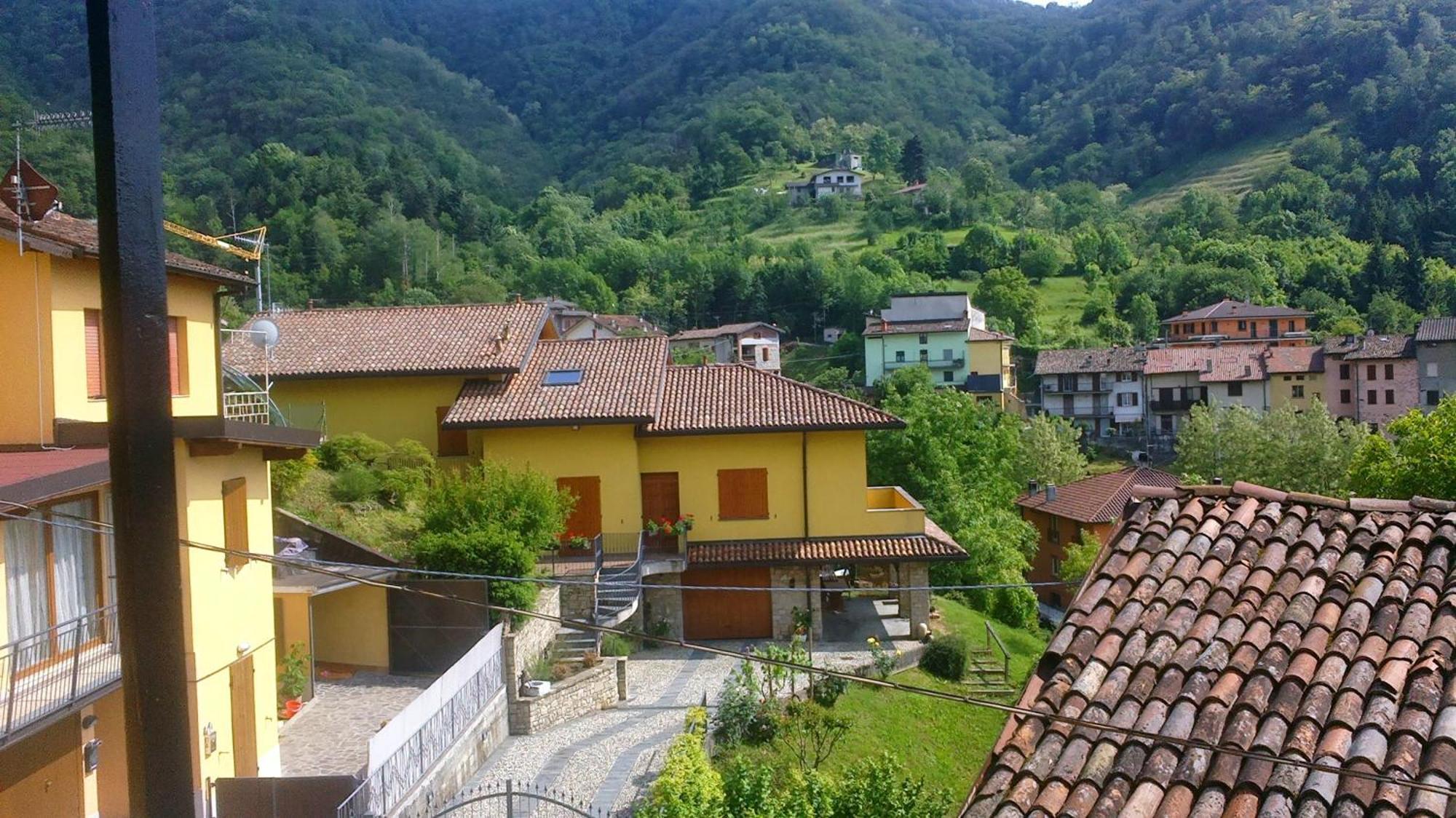 Cute Little Flat With View, 20 Mins To Bgy Airport Apartment Pradalunga Екстериор снимка